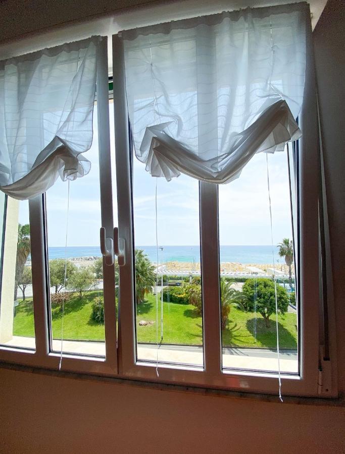 La Casetta Di Nonno Vittorio Albissola Marina Exterior foto